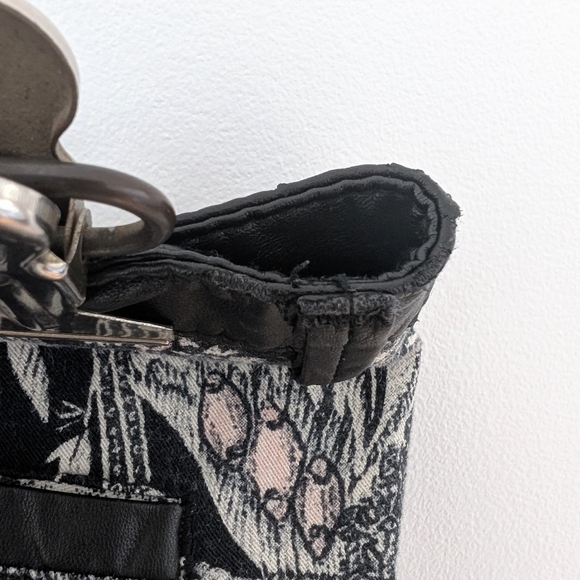 2/15$Zara Trafaluc Black and White Patterned Pants With Leather-like Trim Size 2 - Picture 10 of 11